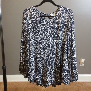 XL Time and Tru Women's Navy/White Printed Boho Long-Sleeve Ruffle Peplum Top